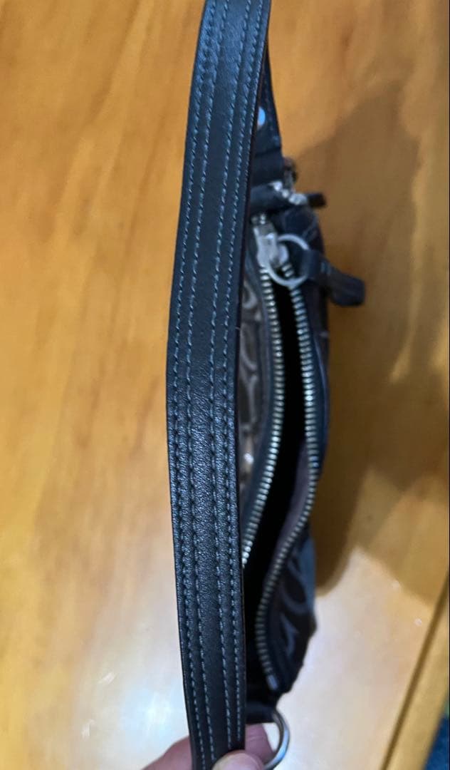 希少◆COACH ◆アクセサリーポーチ ハンドバッグ シグネチャー 黒