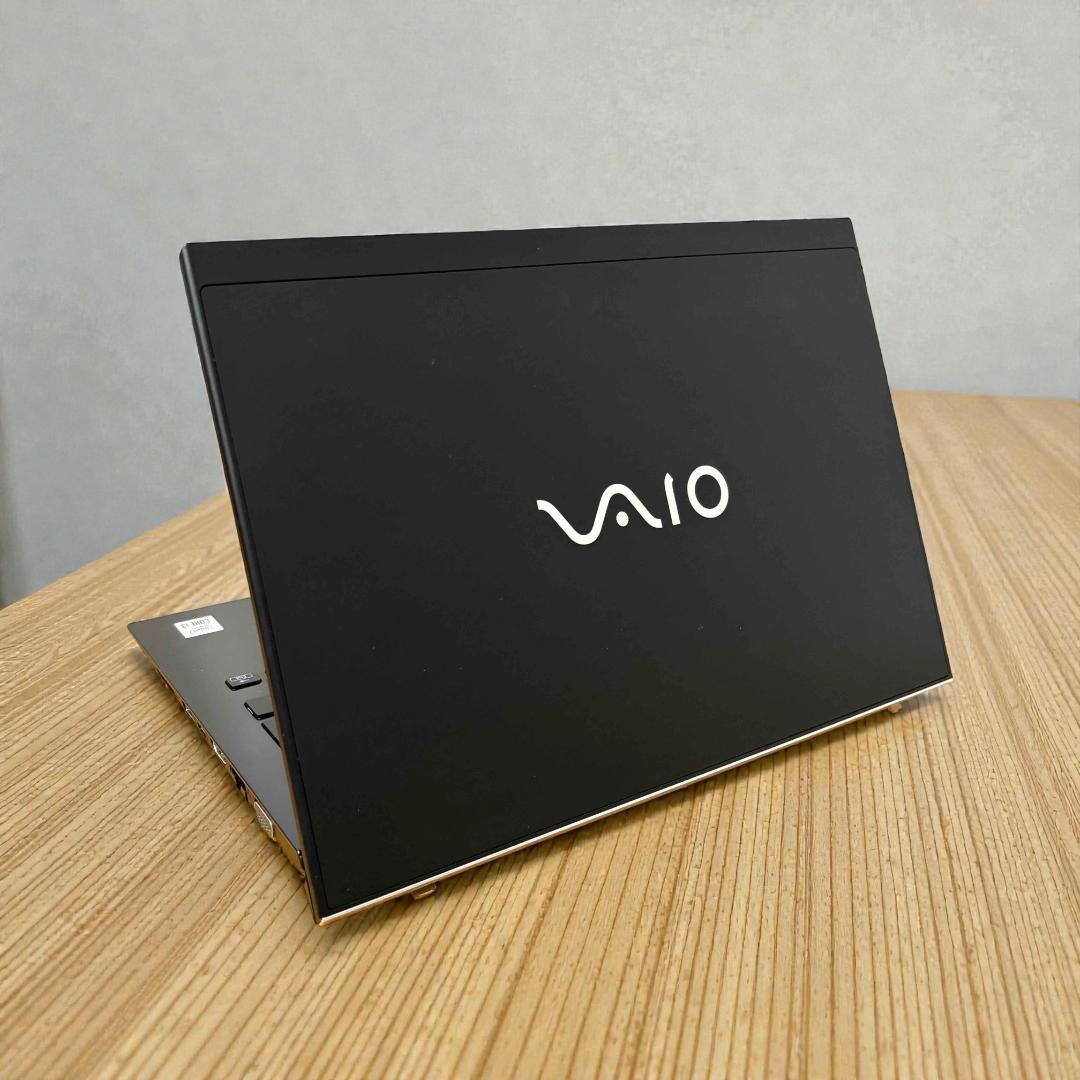 y60美品＊第10世代 ＊入門機＊軽量＊VAIOPro PK 14型＊ノートPC