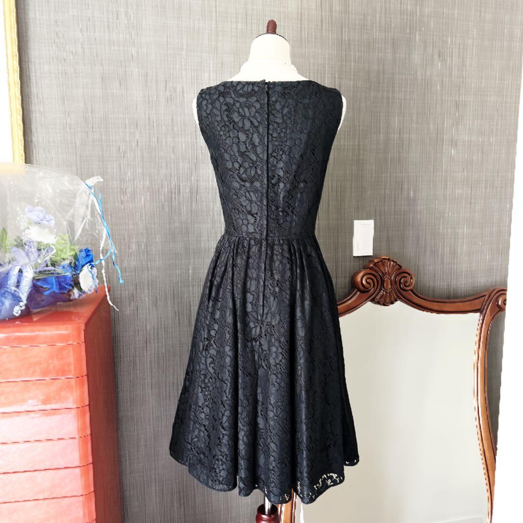 美品 PRADAプラダ レース 刺繍 ワンピース　エンブロイダリードレス　フレア