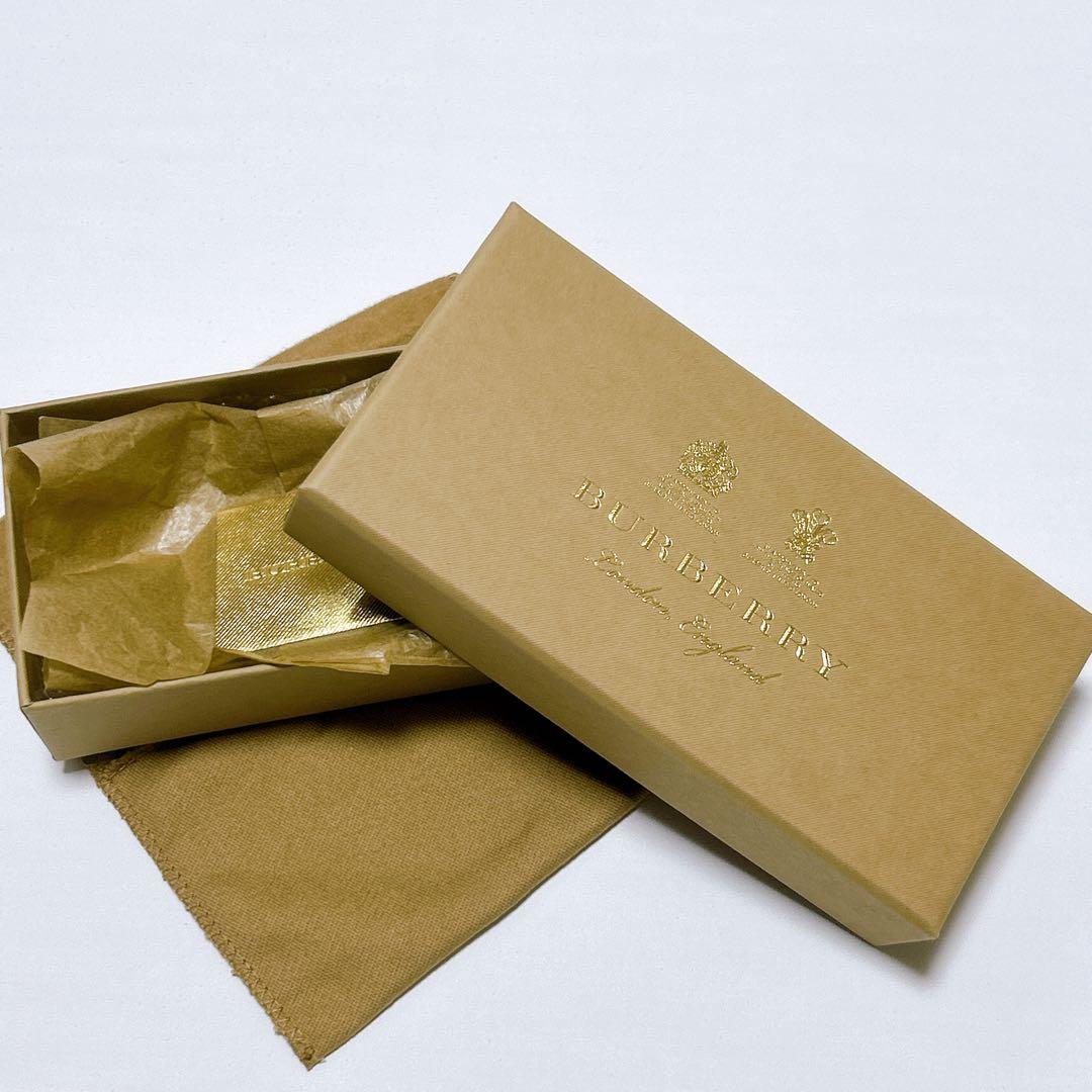 新品未使用✨バーバリー ノバチェック キーケース 6連 リング付き 箱・袋付き