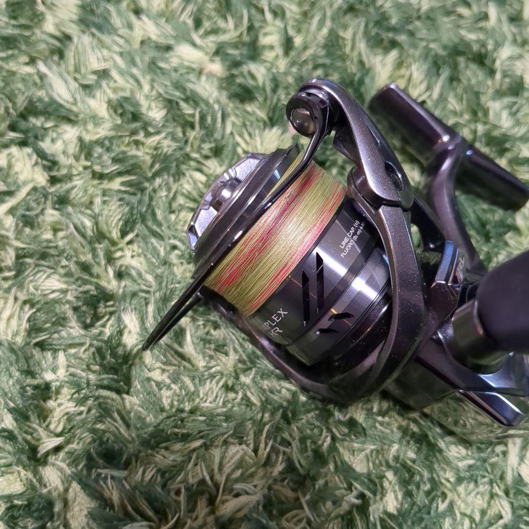 シマノコンプレックスXR C2000 F4 スピニングリール