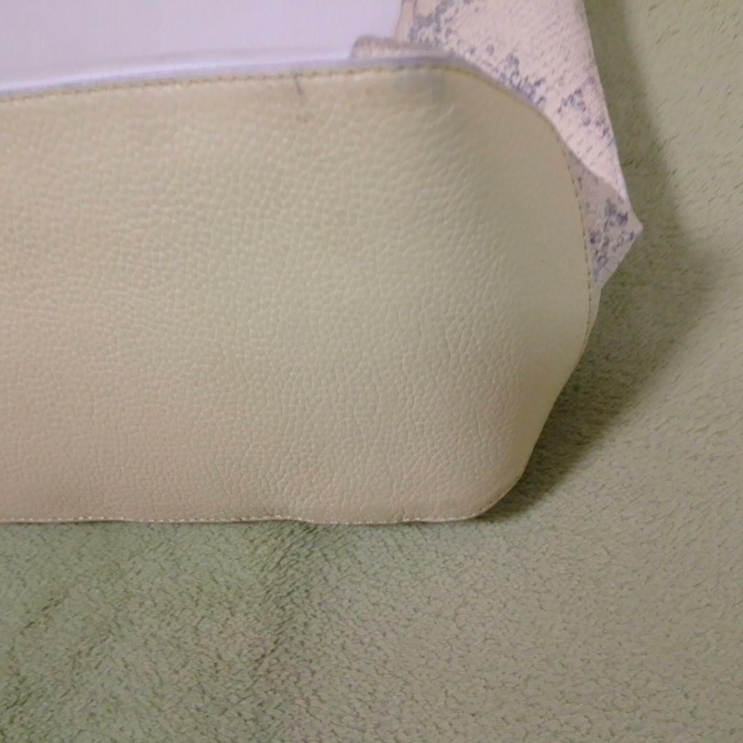 大幅値下げ！美品！コールハン パイソン柄 本革 バッグ