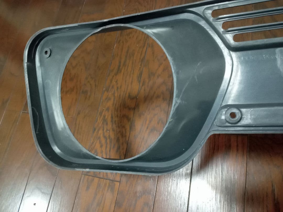 スズキ　キャリィ　ヘッドライトガーニッシュ　グリル　L50