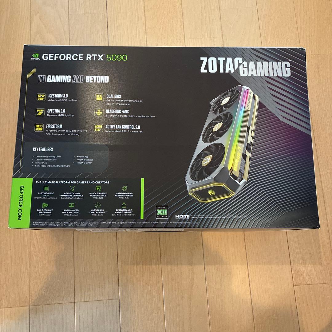 グラフィックボード　グラボ 5090 ヒートシンク　ファン　など