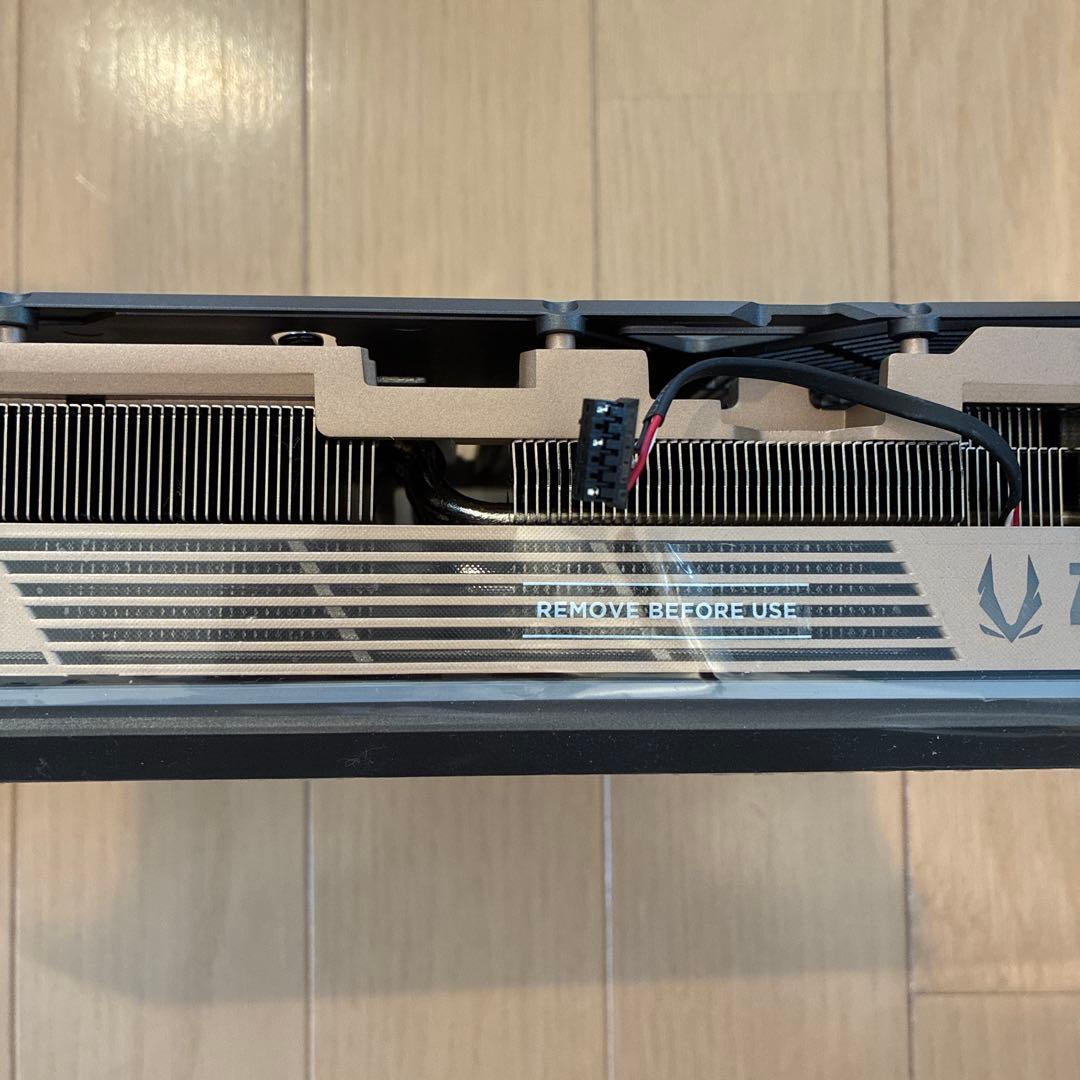 グラフィックボード　グラボ 5090 ヒートシンク　ファン　など