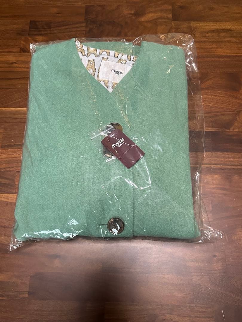 タグ付き未使用　マーブルシュッド　コート　くま