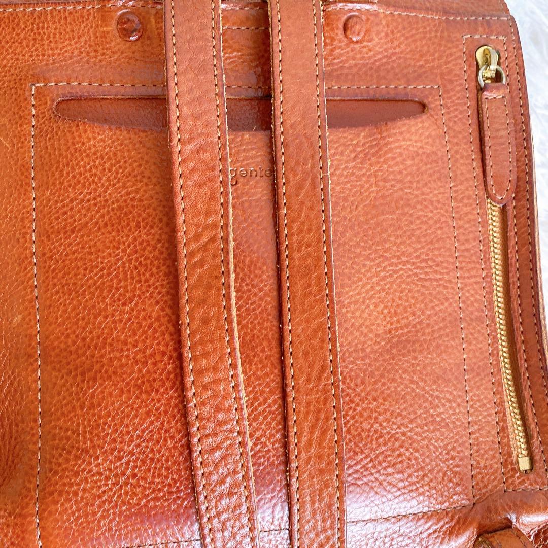 genten ゲンテン 封筒型 リュック レザー キャメル　ブラウン