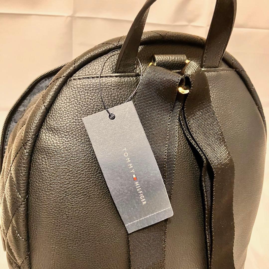   トミーヒルフィガー 黒 バックパック キルティング