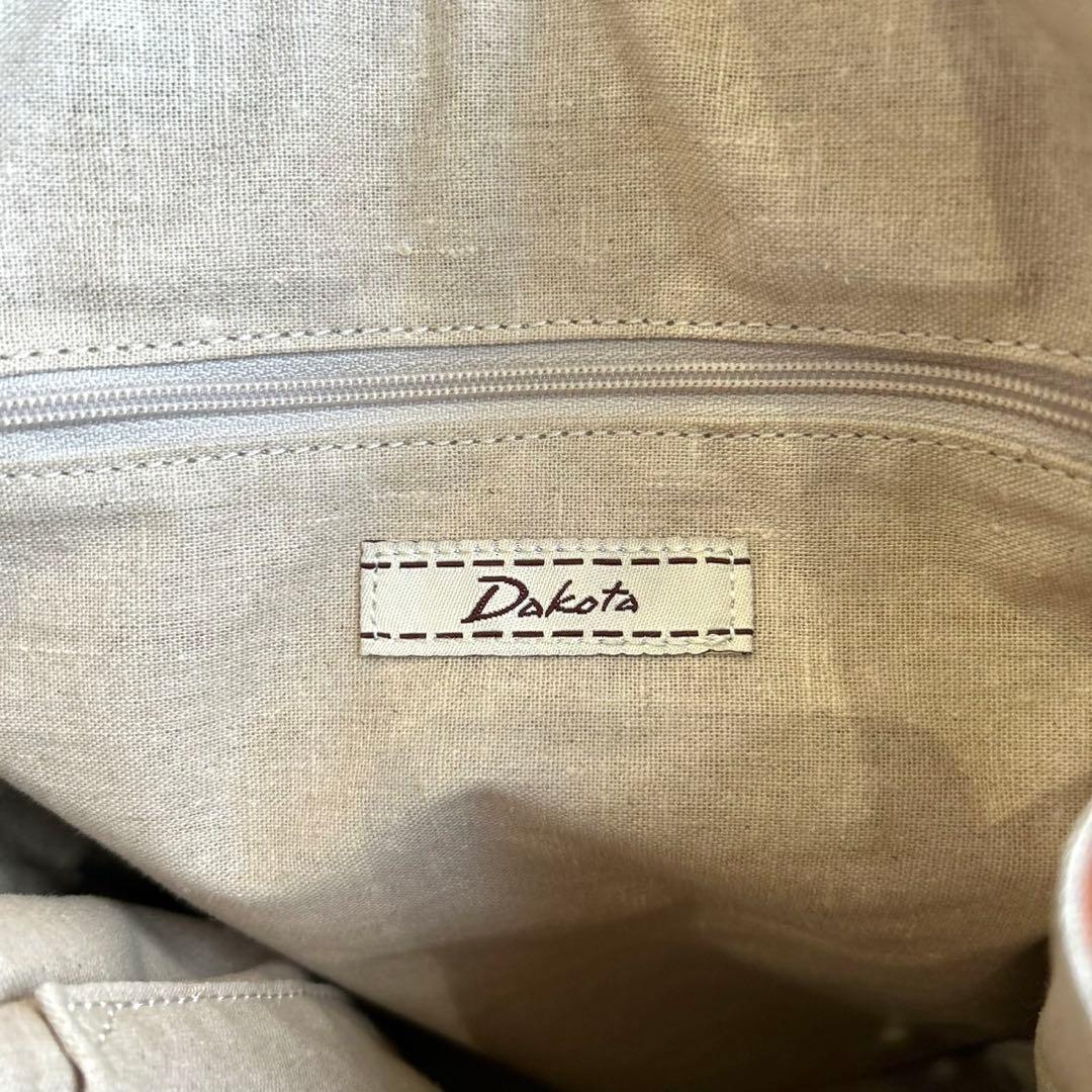 【美品】ダコタ　ヤロップ　リュック　A4 ブラウン　本革　軽量　人気