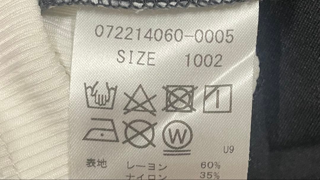 レディース ゴルフ セーター 黒と白