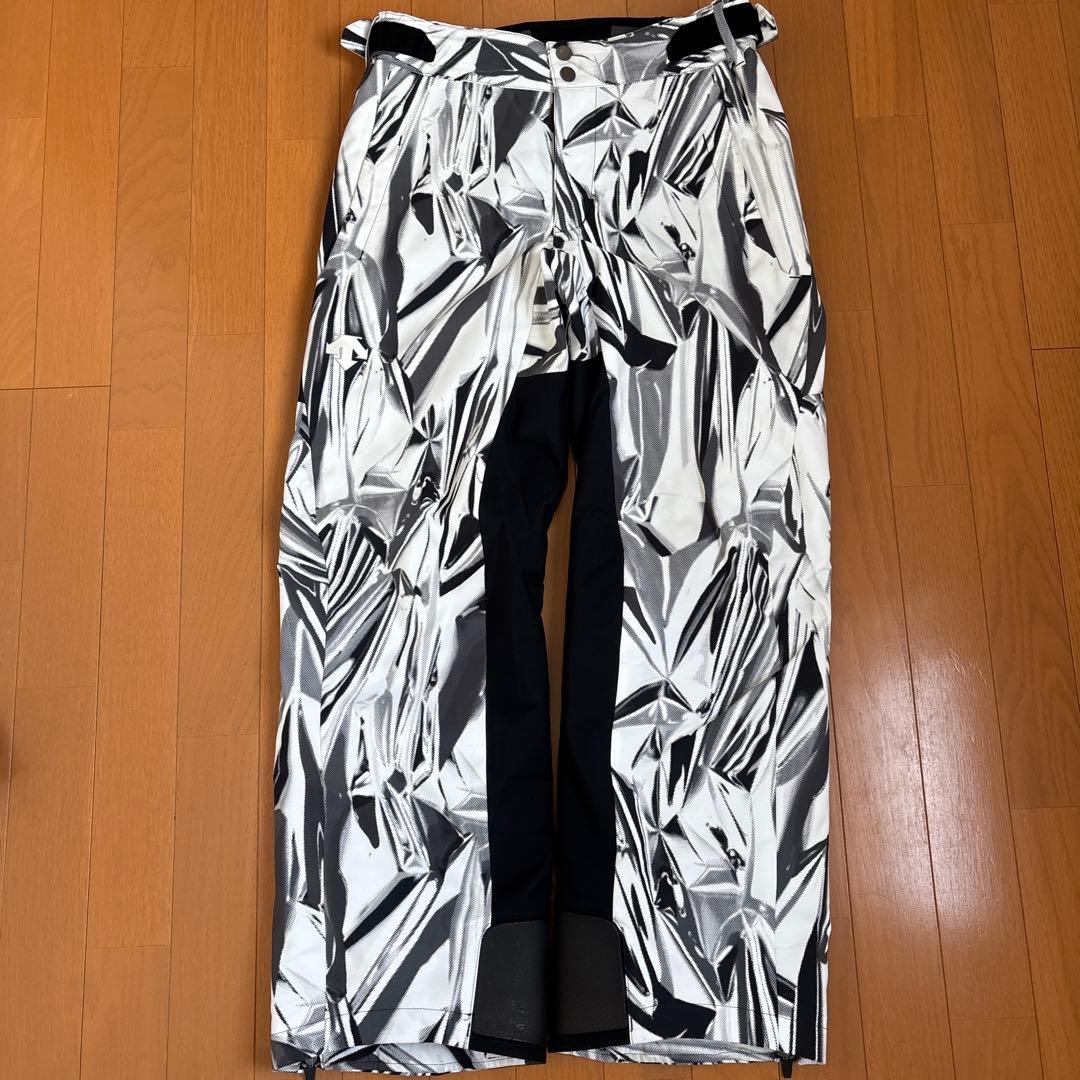 スキーウェアセット ホワイト/ブラック/シルバー