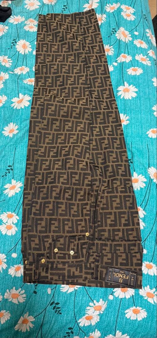 FENDI ロゴパターン ブラウンパンツ