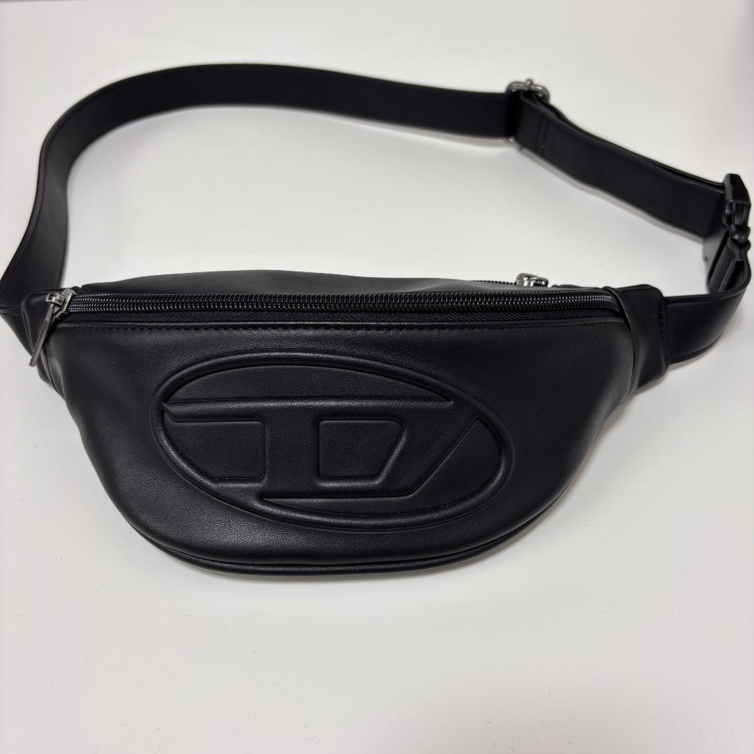 【超人気・未使用近】ディーゼル/ウエストバッグ/クロスボディー/オーバルD/黒