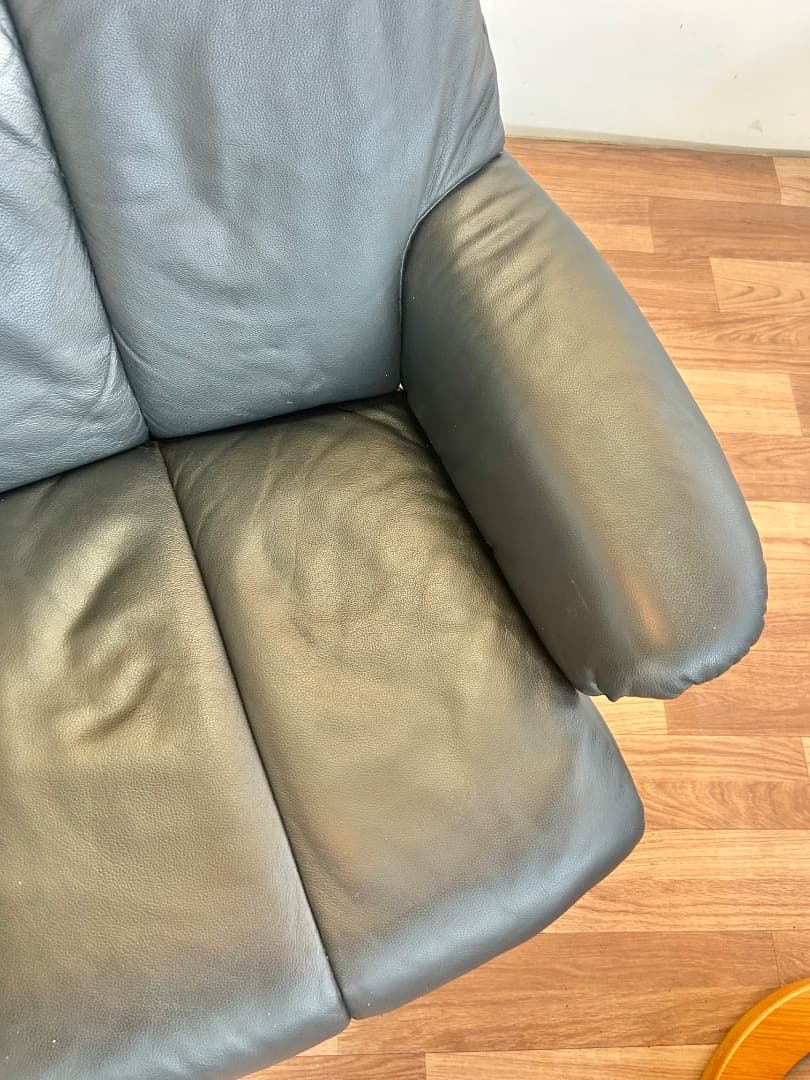 黒　パーソナルチェア　椅子　リクライニング　オシャレ　インテリア　モダン