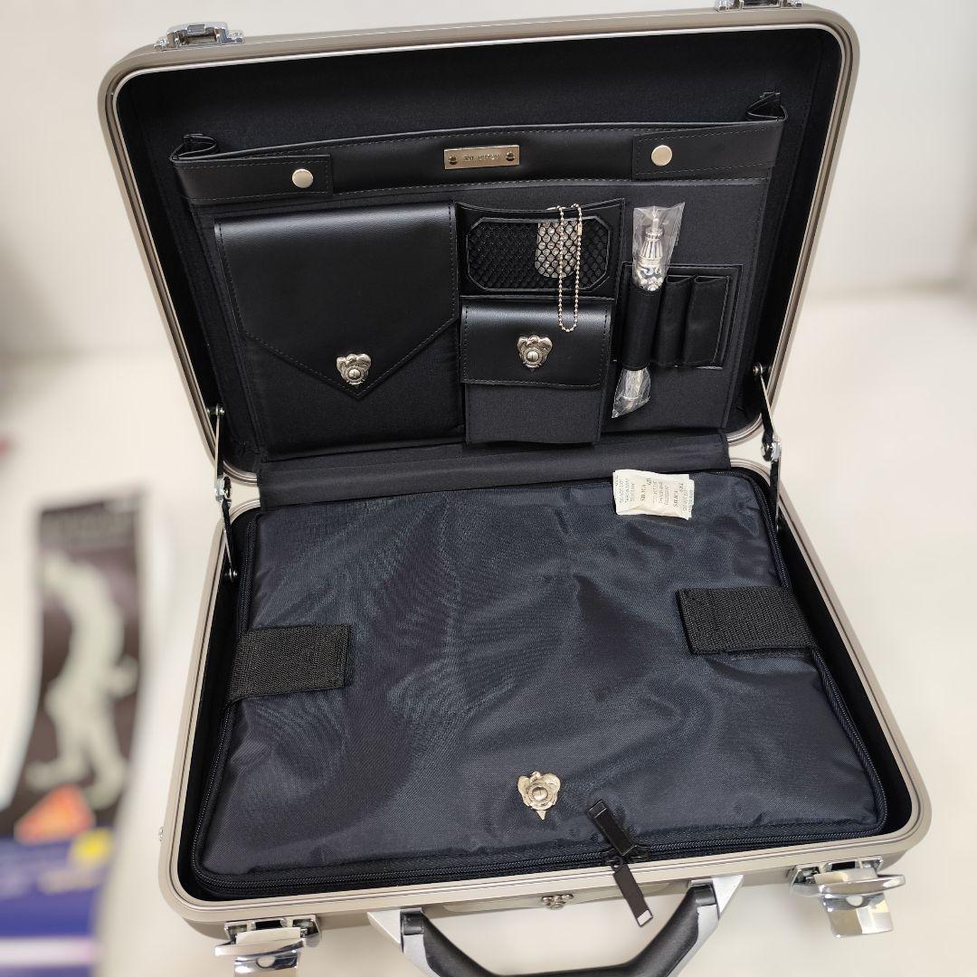 d*9様 「バイオハザードBIOHAZARD」グッズ まとめ売り 5周年限定版な