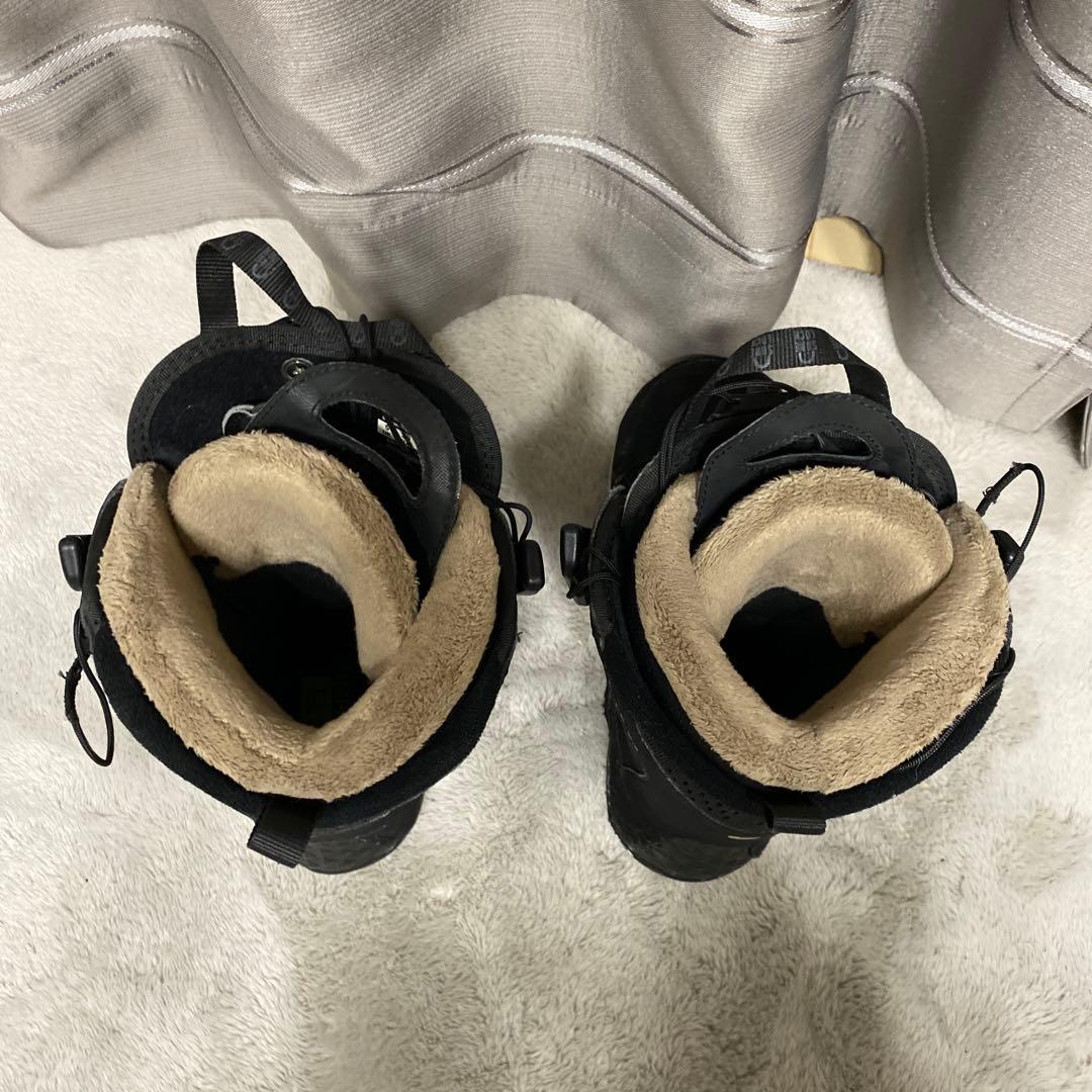 【即日発送】 SALOMON レディーススノボブーツ　KIANA 23.5cm