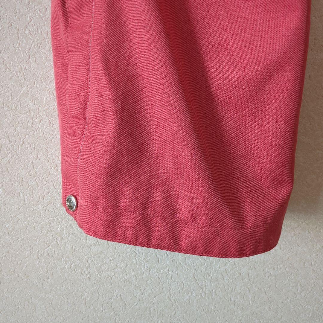 赤いスノーボードパンツ 女性用　　スキーウェアのセット