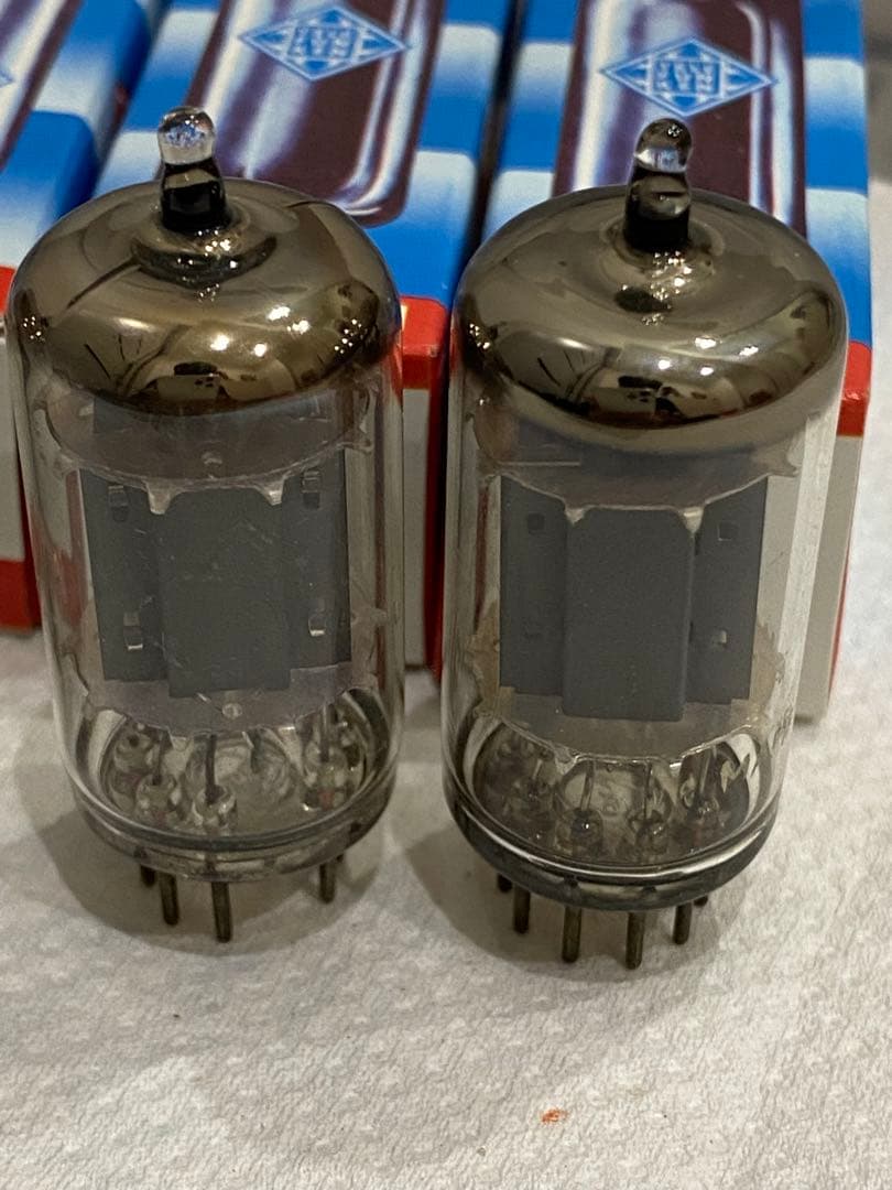 TELEFUNKEN ECC83/12AX7 ダイヤマーク付き 真空管 4本