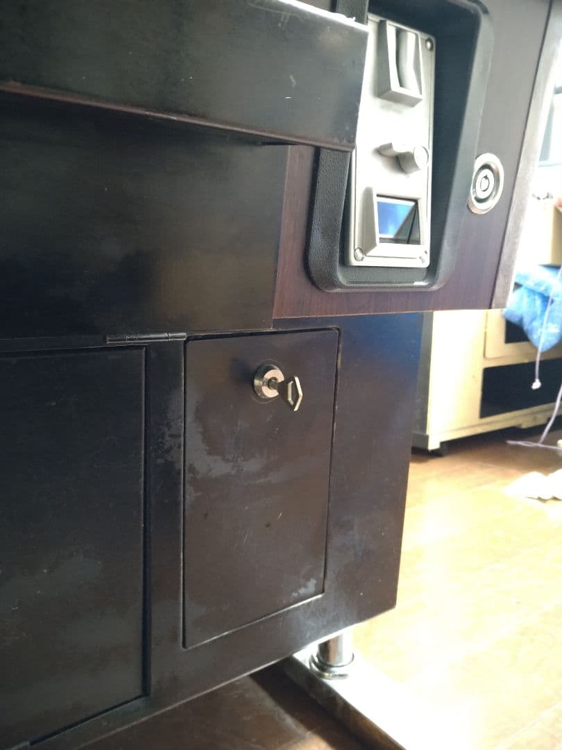 新江古田駅近く　引き取り限定商品　電源入れて直ぐに遊べます発色良好　1月28日迄