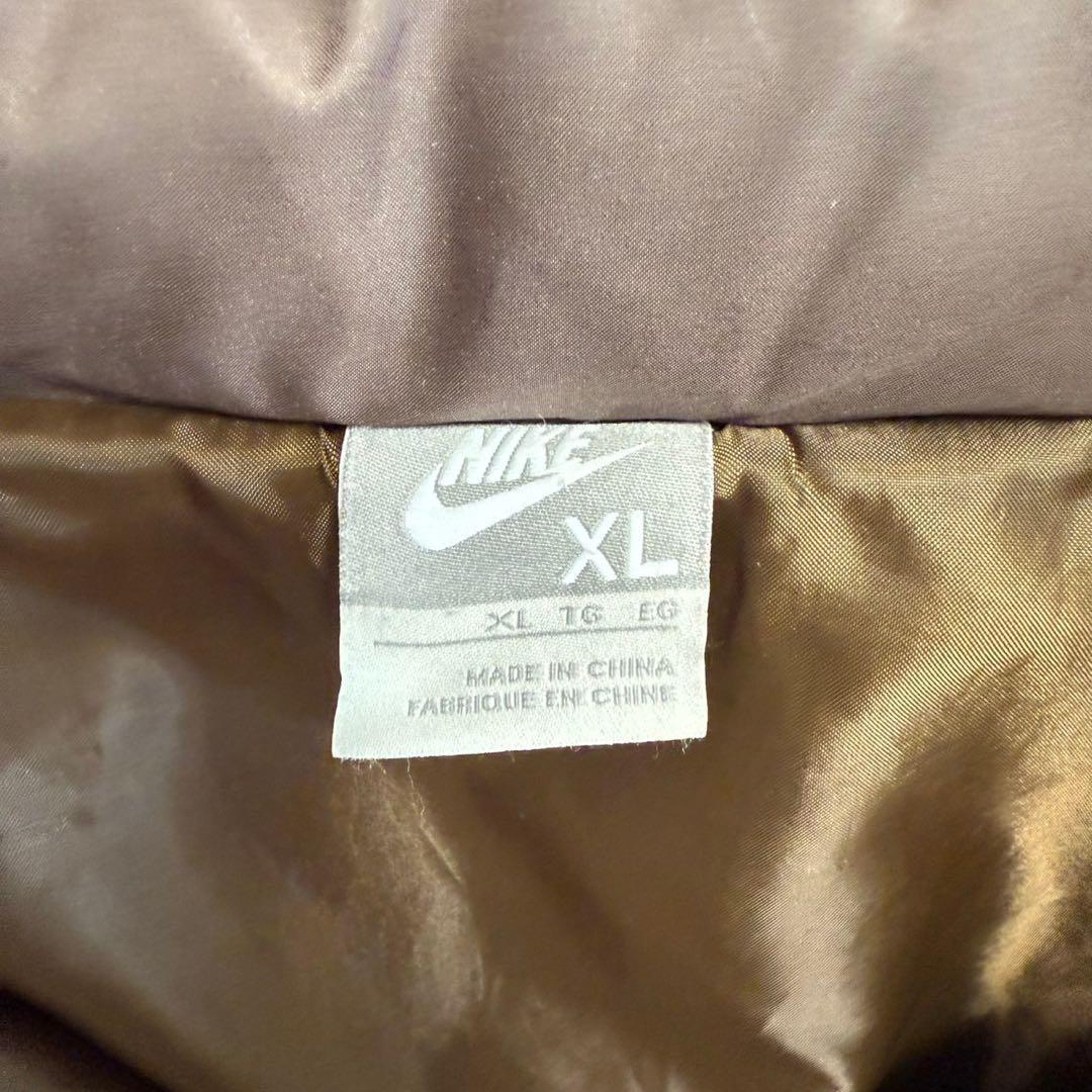 【希少XL】ナイキ☆刺繍ロゴ ダウンジャケット☆人気カラー ブラウン897