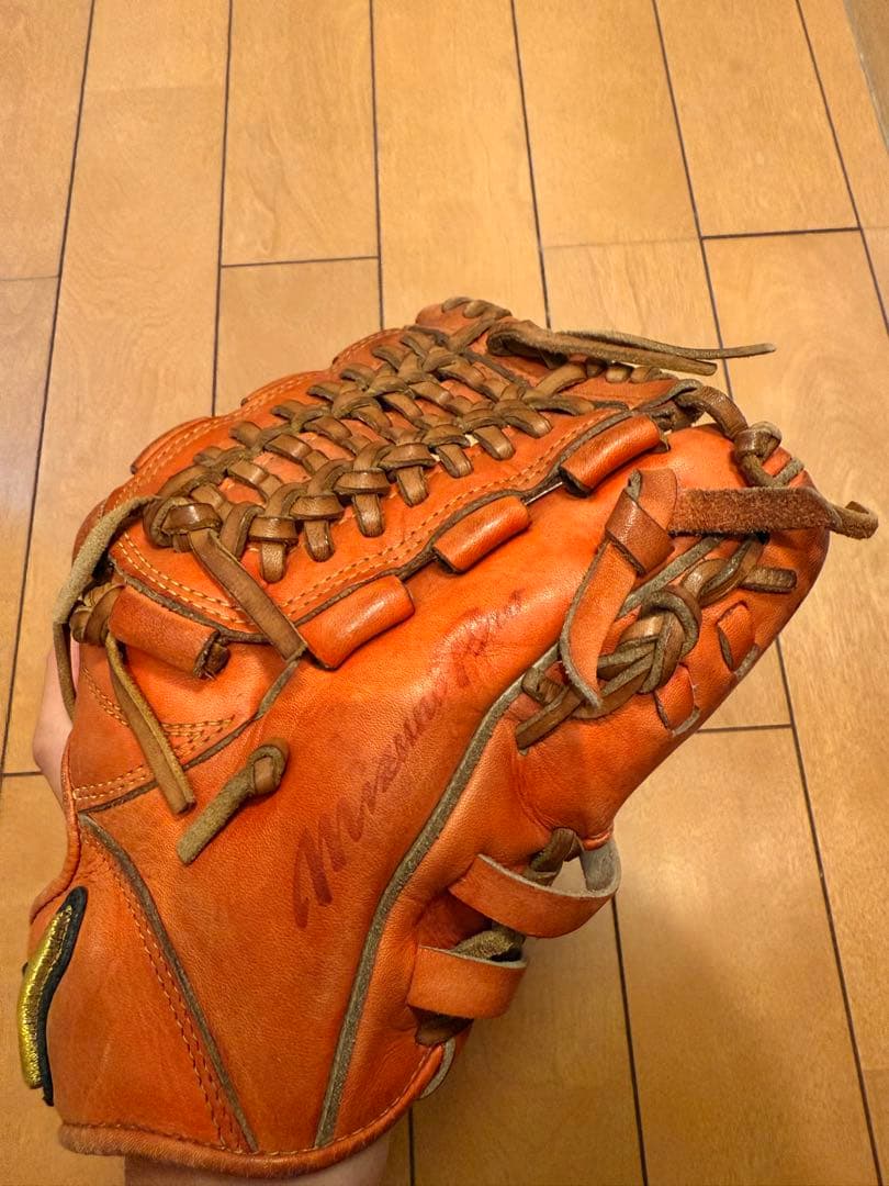 コメント気軽にどうぞ‼️ミズノプロ　内野手用 硬式グローブ オレンジ