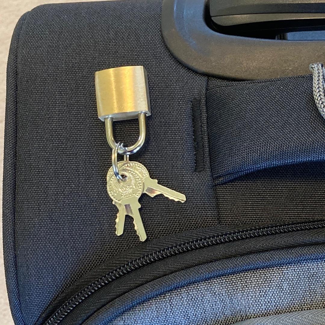 ★☆ moz（モズ）スーツケース　新品未使用！！軽量2.0kg・SSサイズ ☆★