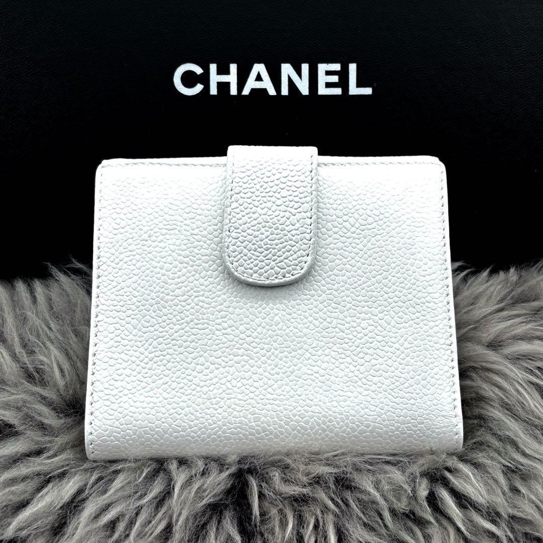 美品✨】シャネル 財布 デカココ キャビア Wホック 二つ折 白 - メルカリ