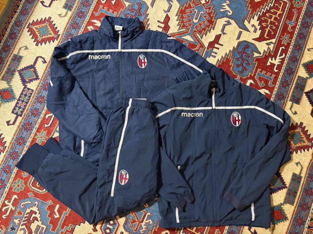 現地購入ボローニャジャケットパンツジャージセットSMインテルユベントスイタリア アディダス メンズ ジャージ 上下セット セレーノ AEROREADY カット