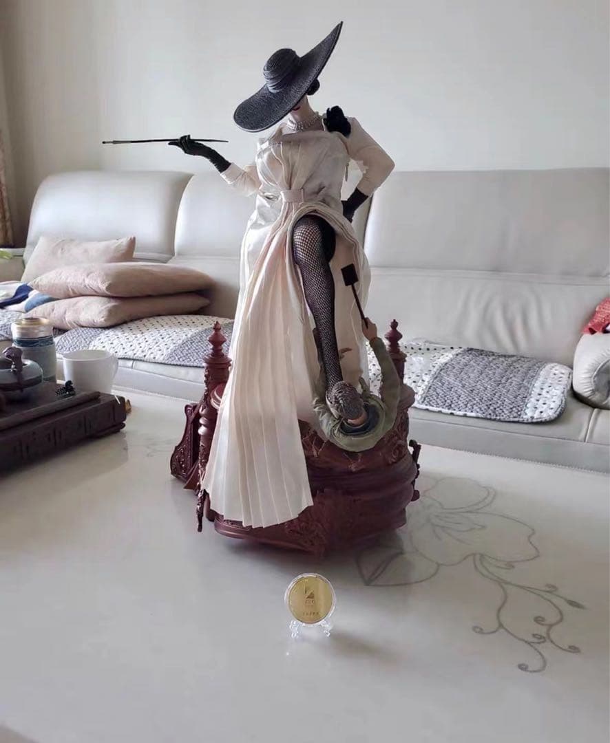 バイオハザード ドミトレスク夫人 ガレージキット ガレキ スタチュー ②