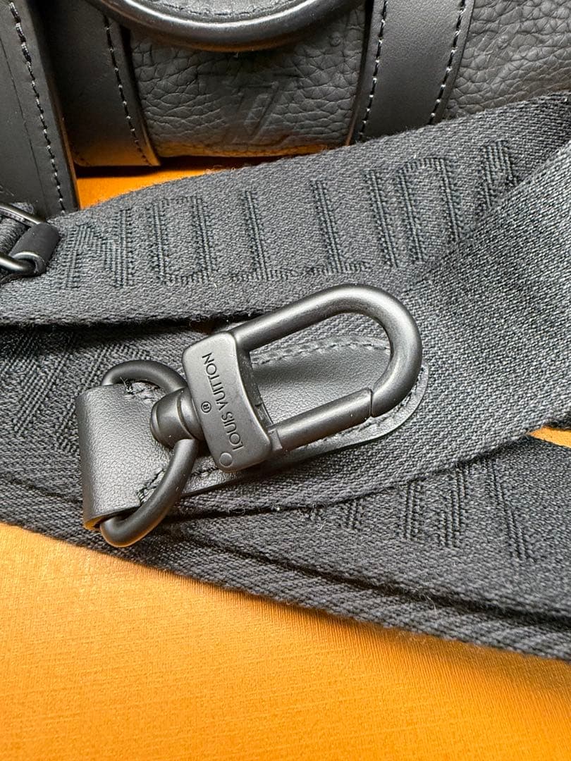 ルイヴィトン　キーポル バンドリエール25 モノグラム トリヨン