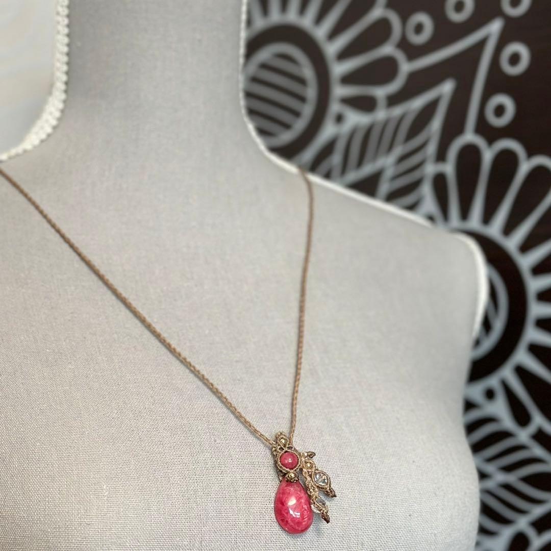 『深璦』ロードナイトとロードナイトシリカのマクラメペンダントネックレス