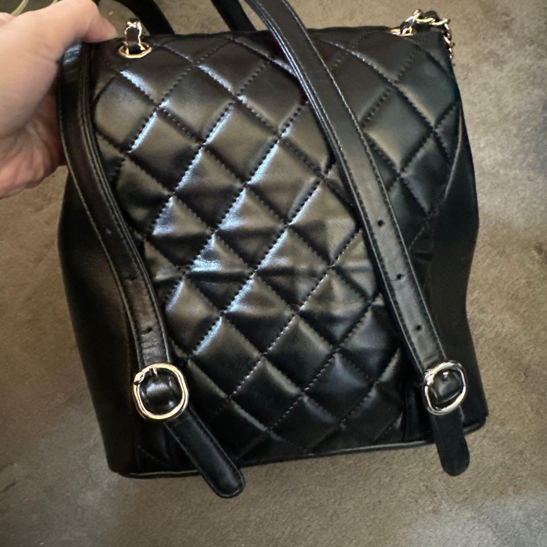Chanel ブラック キルティングリュック