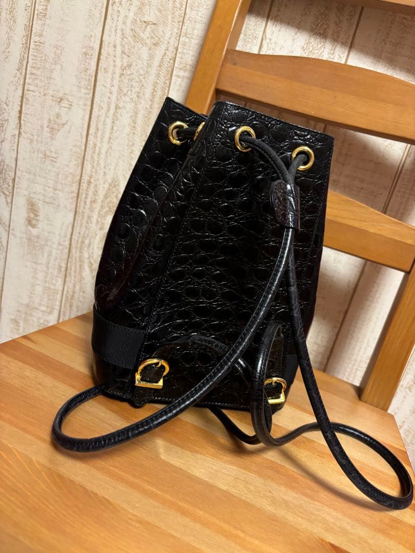 フェラガモ クロコヴァラ 型押しリュックサック