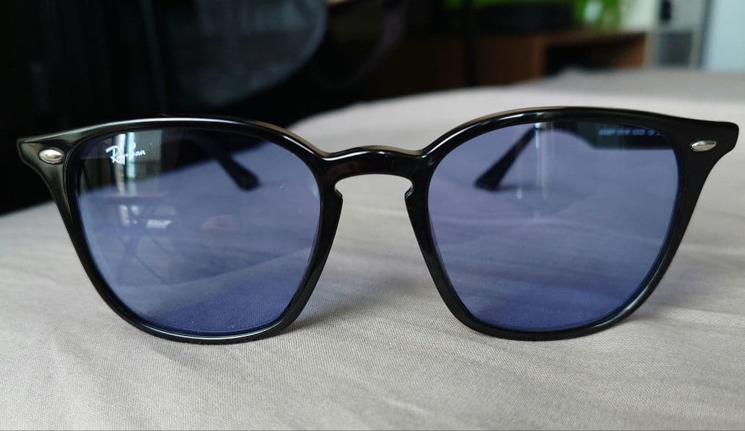 榊様 Ray-Ban RB4258 F 601/80 ブルーサングラス ケース付