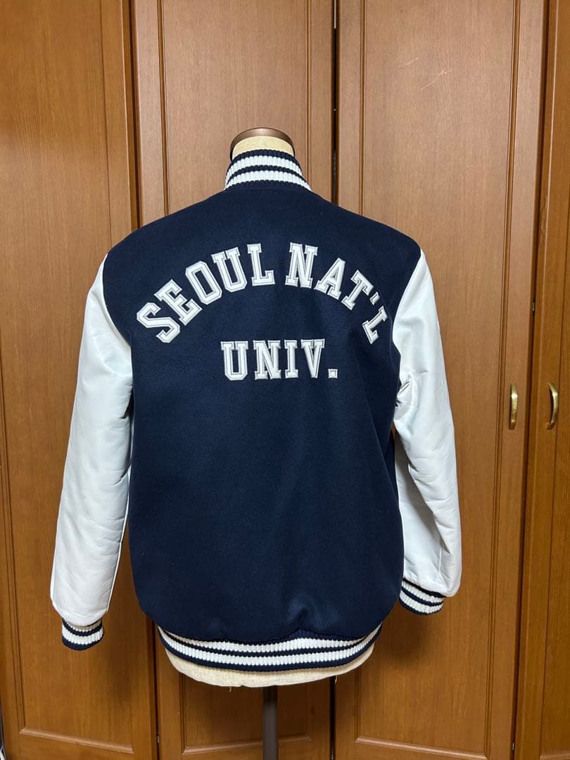 韓国ソウル大学 公式スタジアムジャンパー - メルカリ