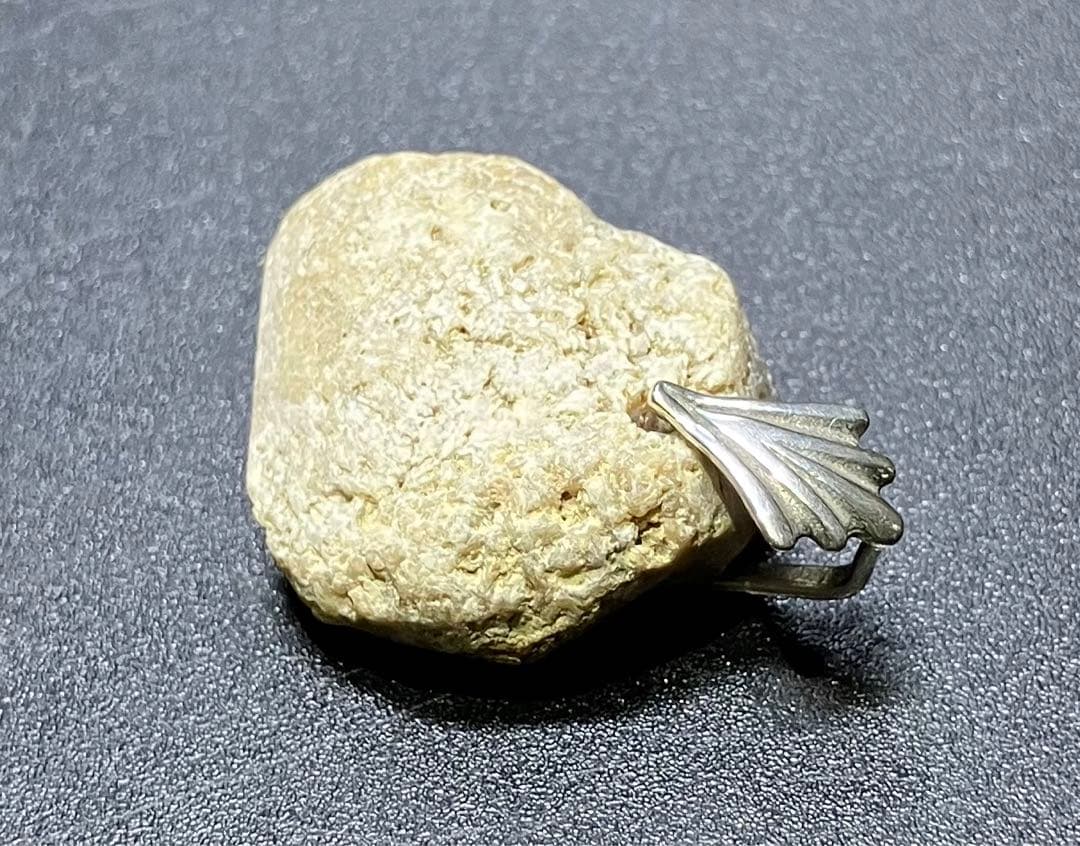 北投石原石ペンダントトップ　7.7g 測定確認済 銀金具　再入荷