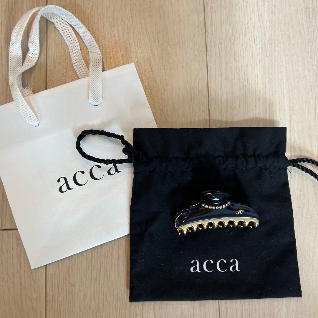 acca ニューコラーナ クリップ Mサイズ ネイビー L108646482 - ヘア