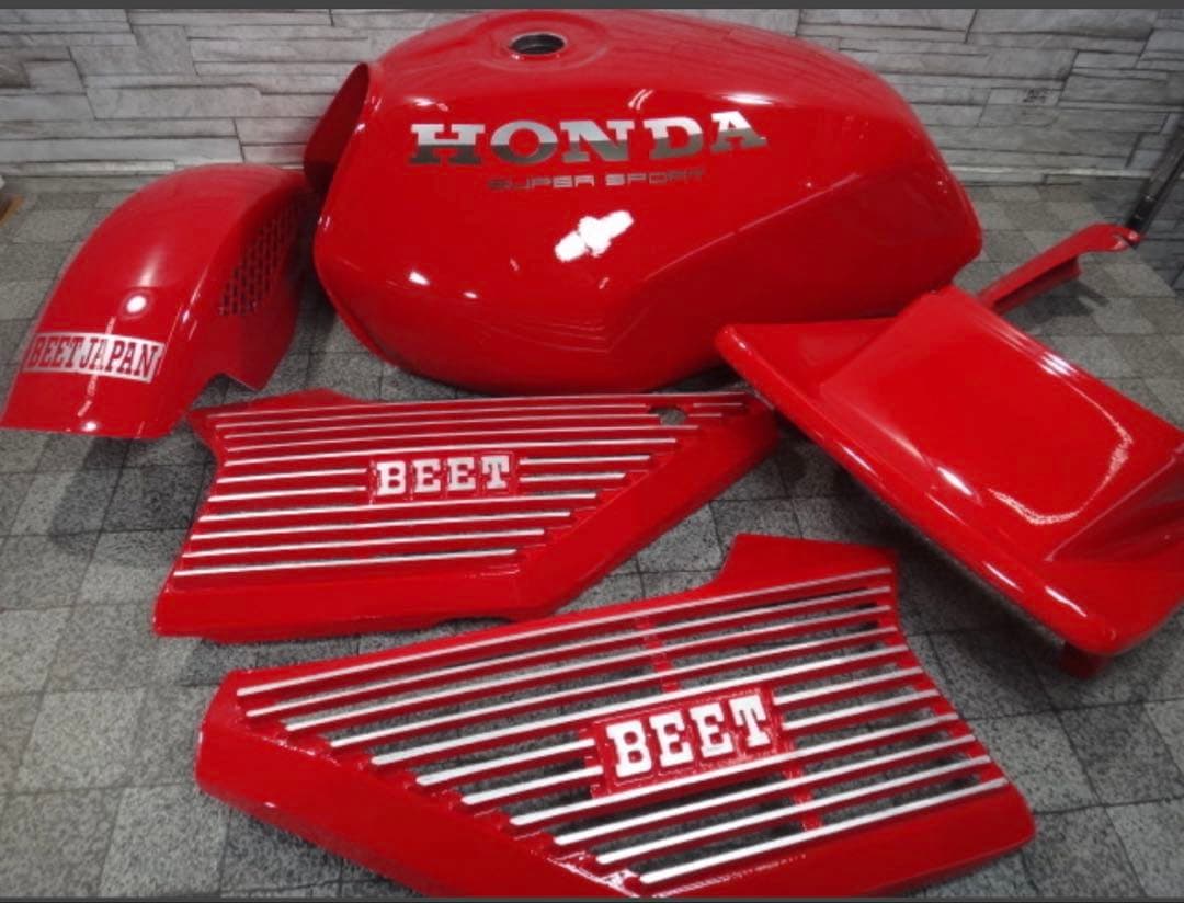 CBX400F】 ○赤ソリッドカラー外装セット美品 ○ 新品未使用