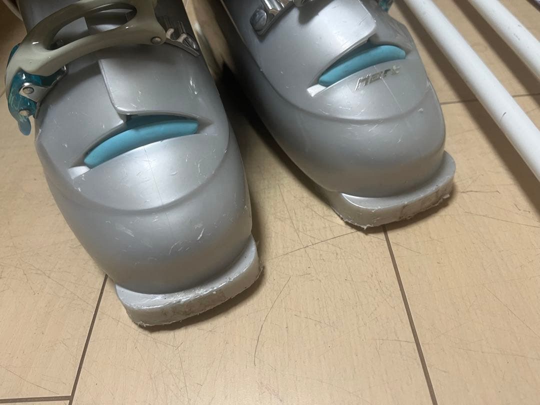 ジュニアスキーセット Hart スキー板、ブーツ、ストック ビンディング