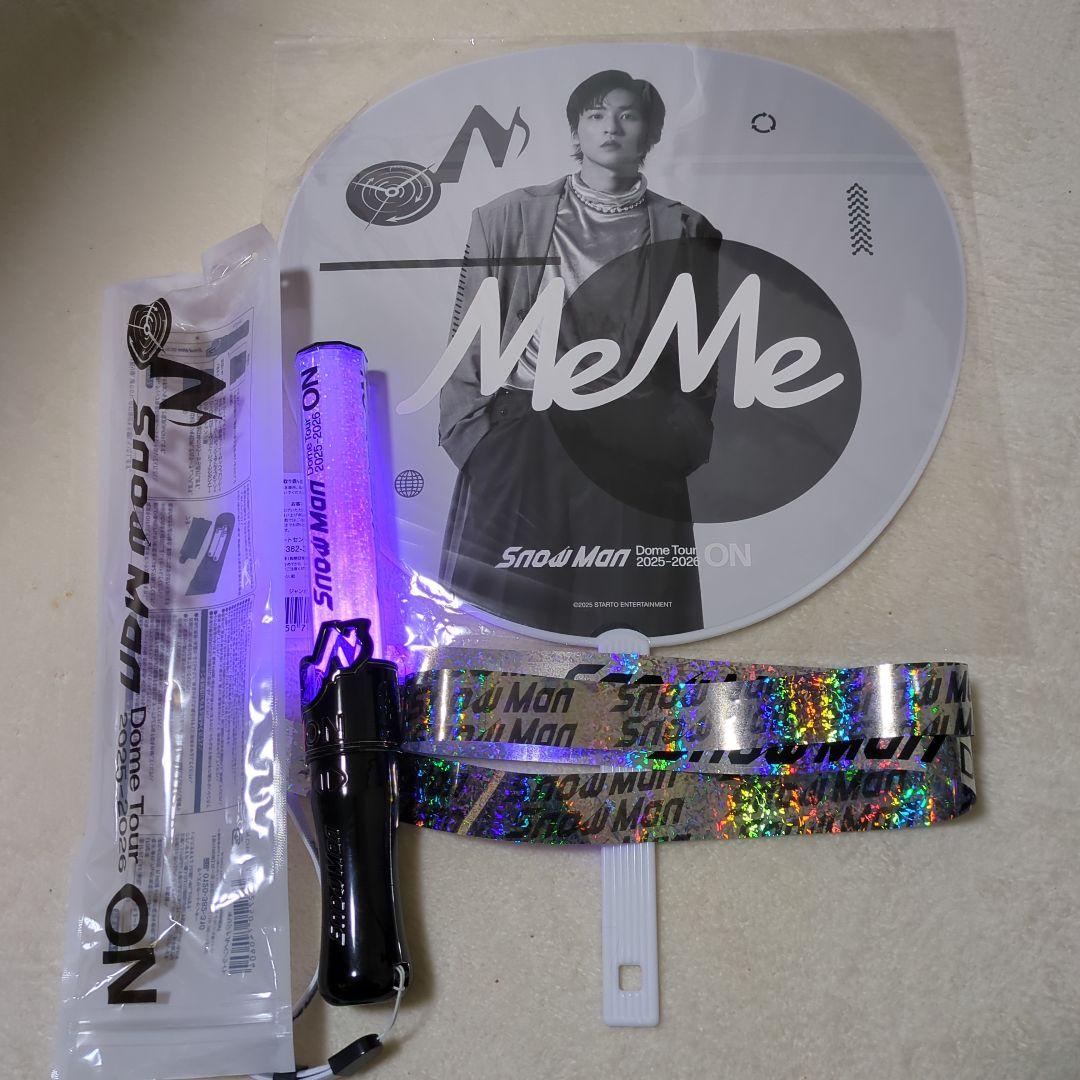 SnowManペンライト うちわ目黒蓮 銀テ - メルカリ