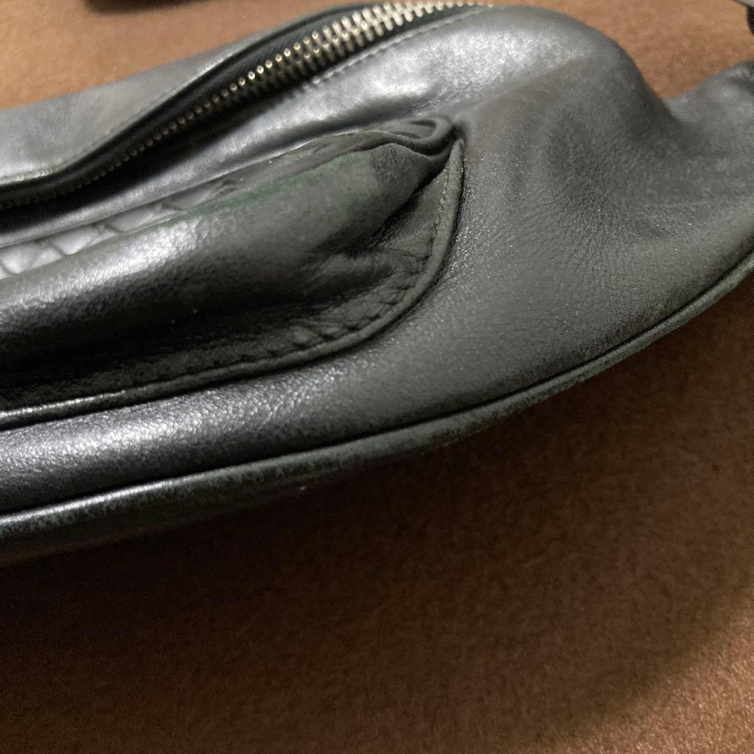 BOTTEGA VENETA イントレチャートボディバッグ メンズ