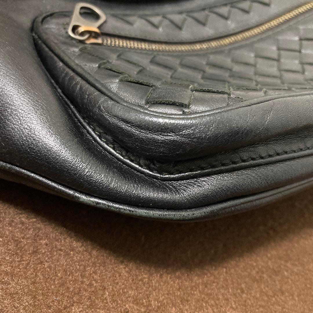 BOTTEGA VENETA イントレチャートボディバッグ メンズ