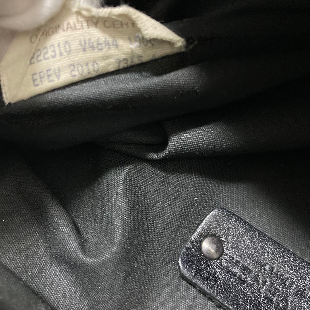 BOTTEGA VENETA イントレチャートボディバッグ メンズ