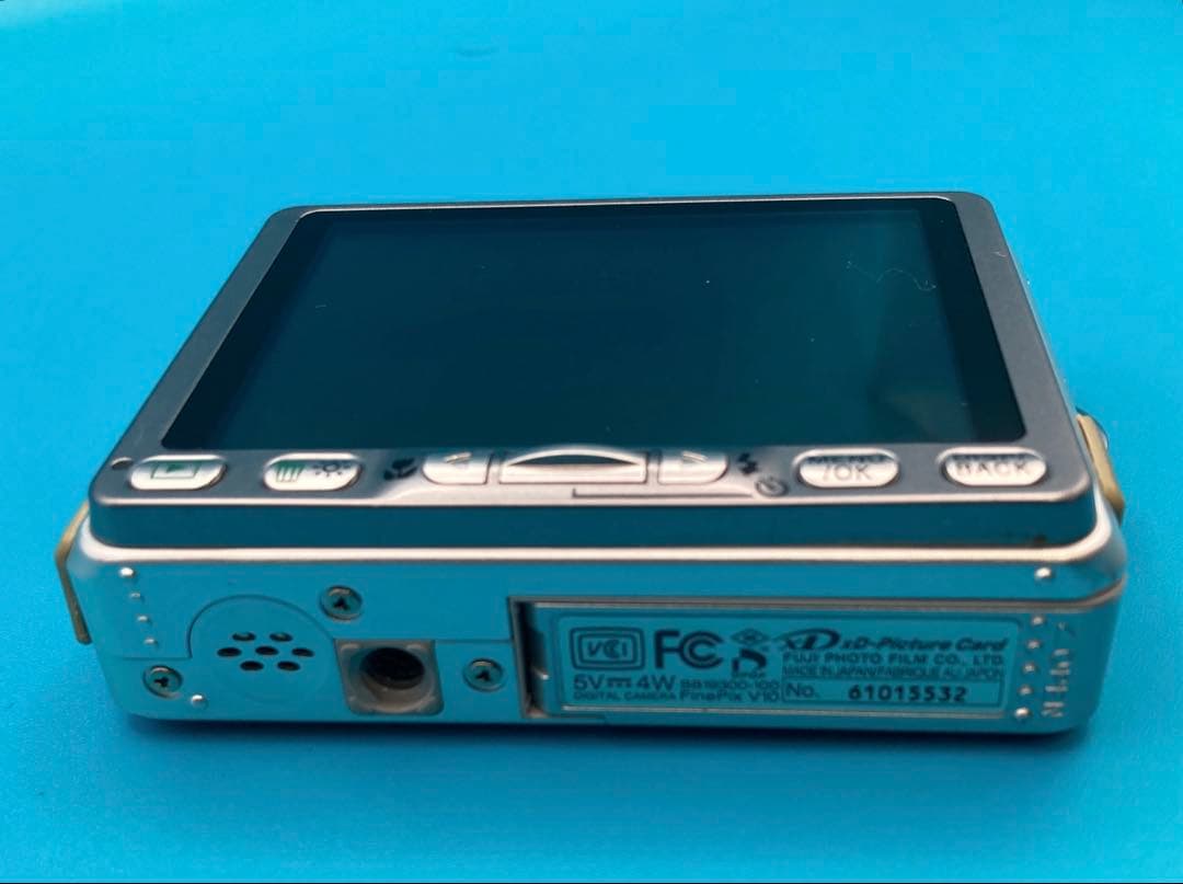 【動作確認済】FUJIFILM FinePix V10 コンデジ
