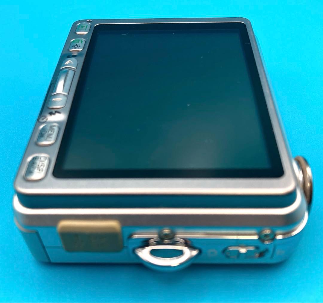 【動作確認済】FUJIFILM FinePix V10 コンデジ