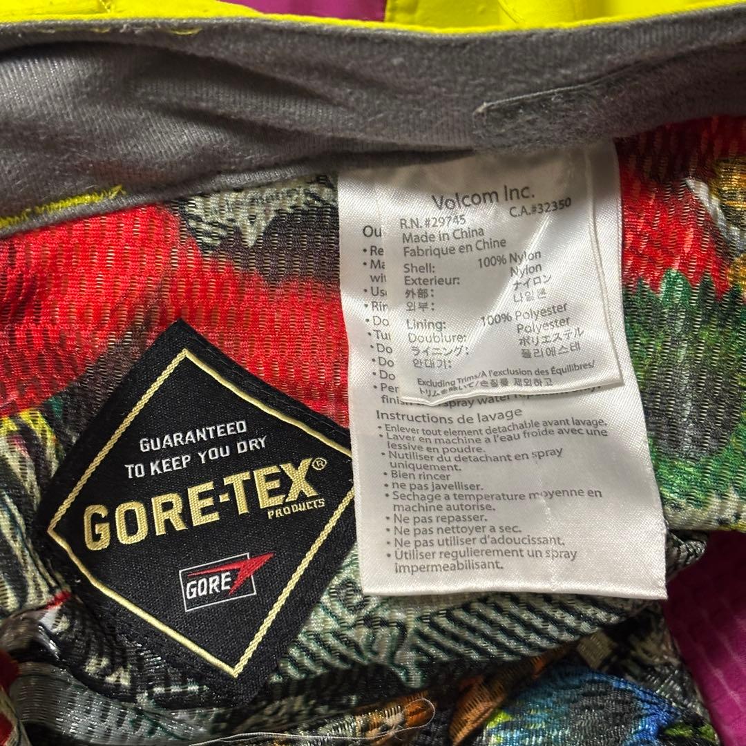【美品】ボルコム　上下セット　ゴアテックス　上L レディース　下M メンズ