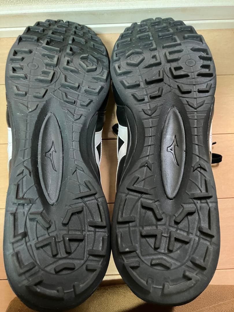 Mizuno Morelia サッカーシューズ ブラック/ホワイト/レッド