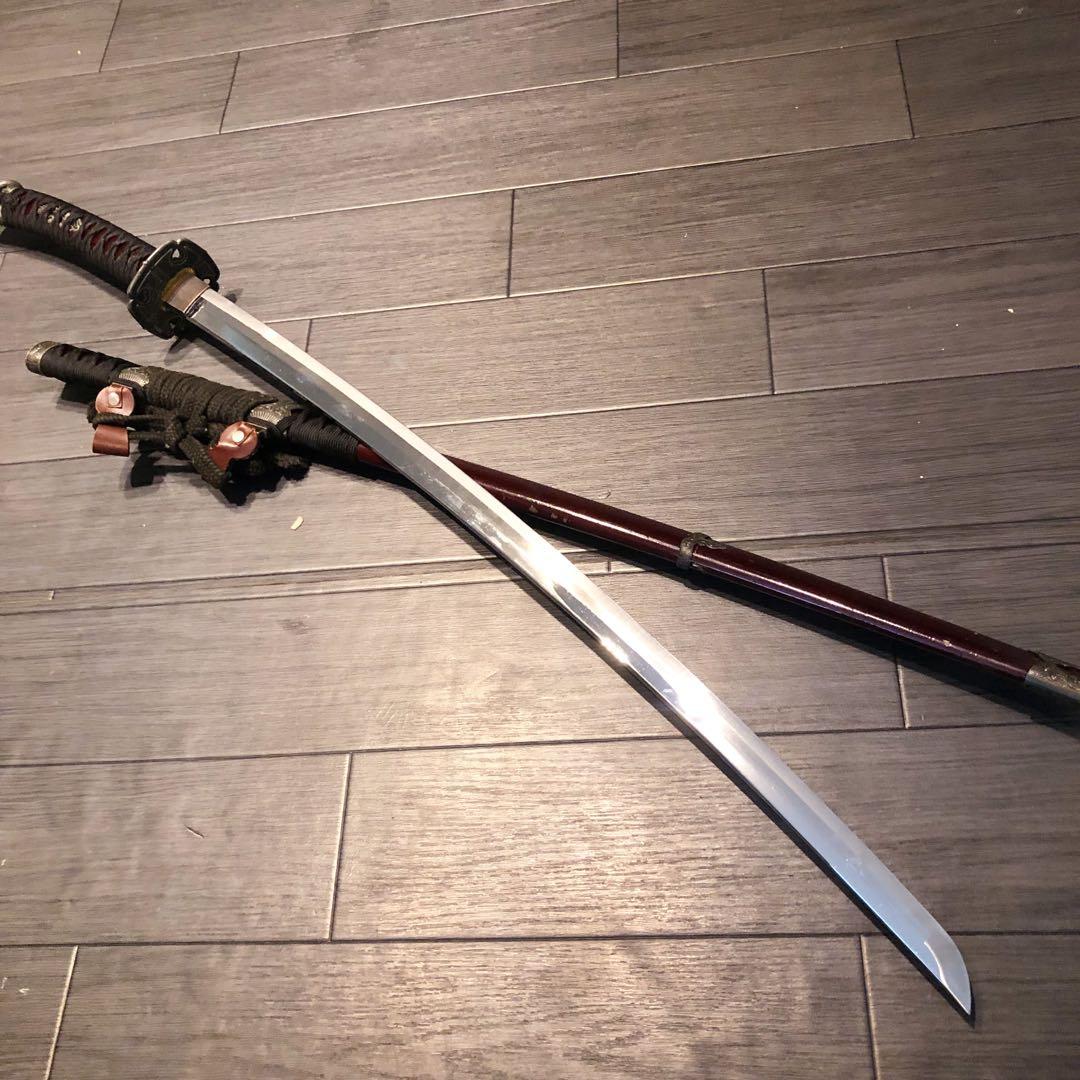 高級模造刀　日本軍拵え　居合刀　樋入刀身　合金刀身　朱拵え　重みあり