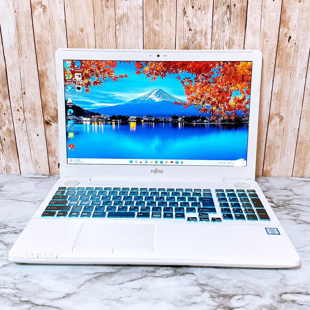 美品✨高性能i7＆メモリ8GB✨超大容量1TB✨カメラ すぐ使えるノートパソコン