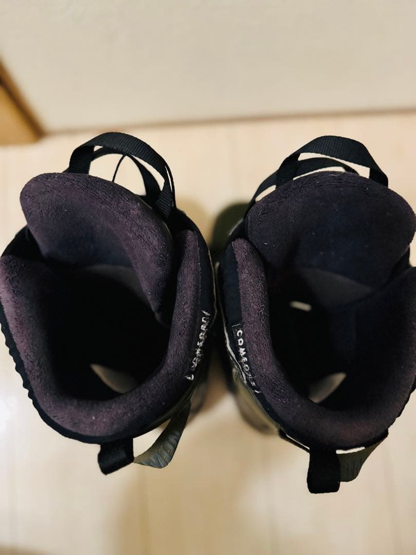 値下げしました。Salomon スノーボードブーツ BOA